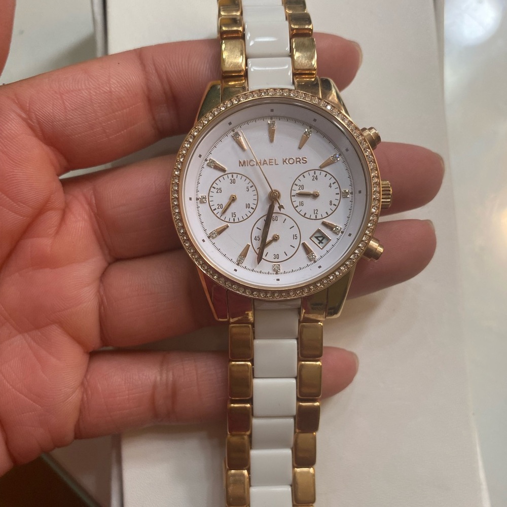 Michael Kors Ritz Rose Gold & White Colored Crystal Ladies Chrono Watch Mk-6324